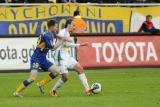 1 Maj 2011; Paweł Nowak, Lechia Gdańsk, i Miroslav Bożok, Arka Gdynia. Dwudziesta czwarta kolejka Ekstraklasy 2010/2011 - Arka Gdynia v Lechia Gdańsk. Stadion Miejski, Gdynia. Fot. Tomasz Żuber / GrFoto.org
